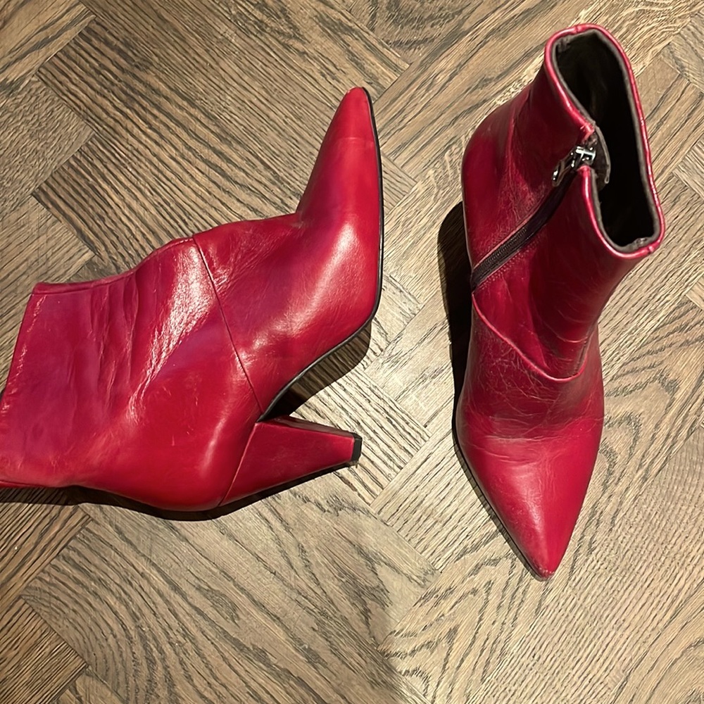 Rich red leather boots Isabel marant style. Size 38
